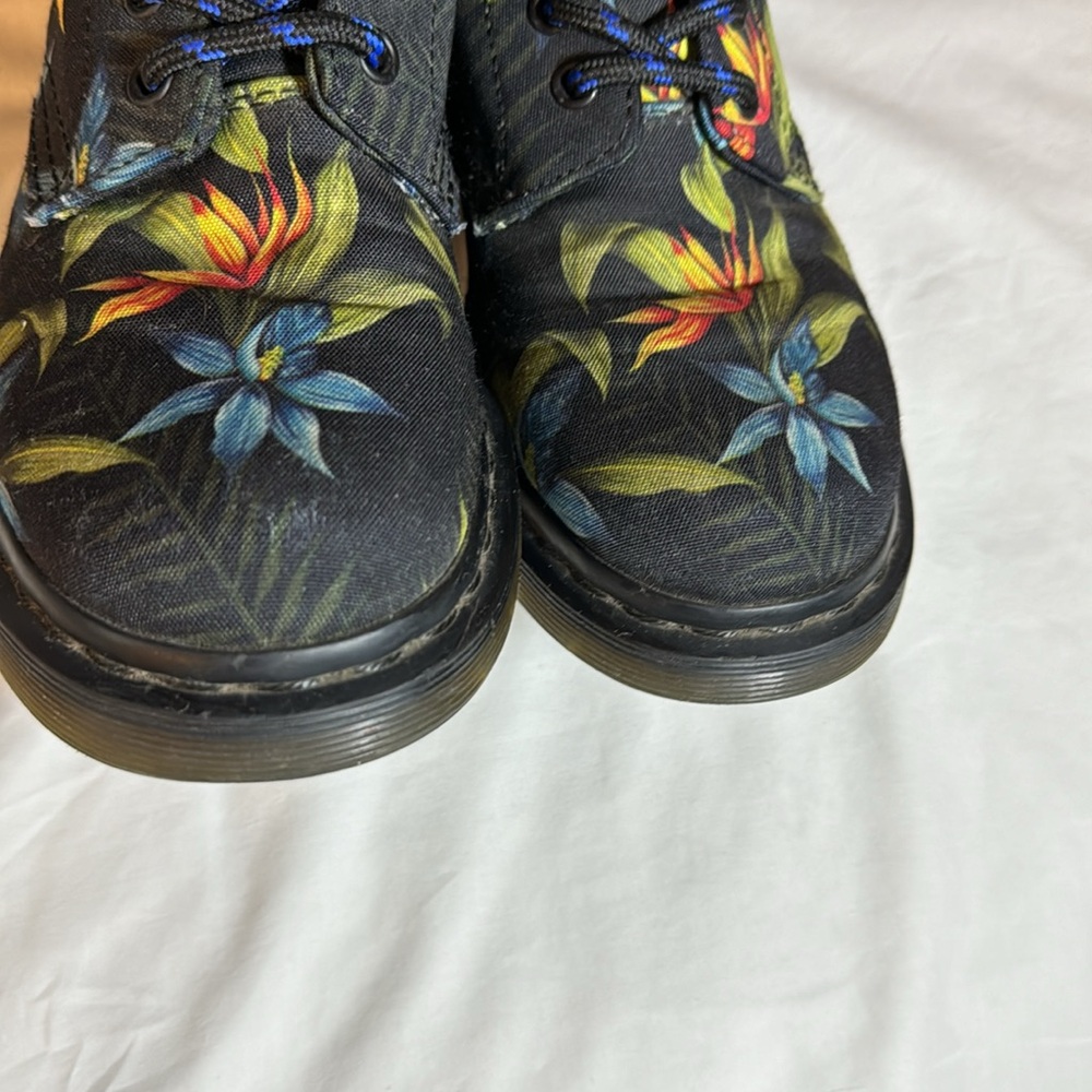 Dr. Martens Castel Floral Lace-up Ankle Boots Women’s Size 7 - Picture 4 of 11